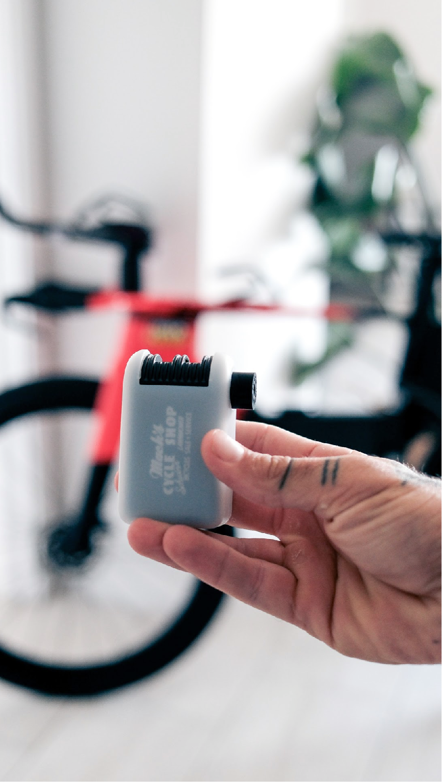 Ultra-Mini 100PSI Rechargeable Portable Electric Bicycle Pump