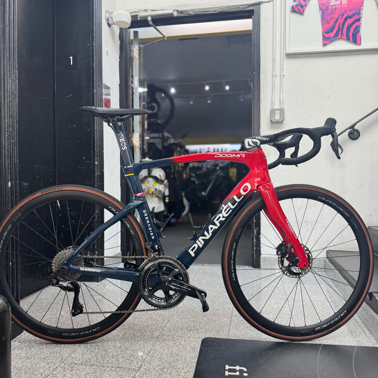 Geraint Thomas' Team INEOS Pinarello Dogma F Dura-Ace Di2 Road Bike- 56cm