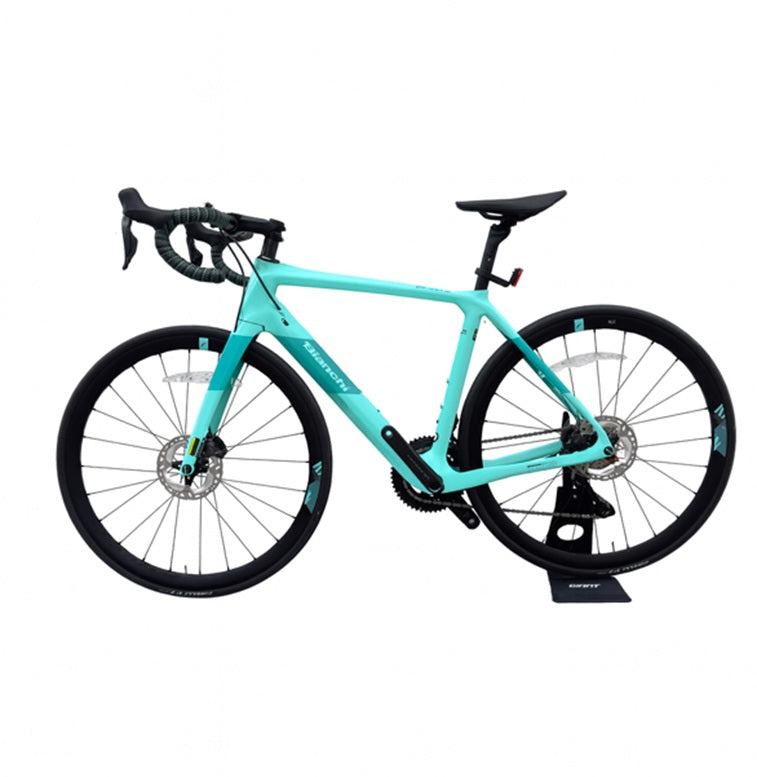 Bianchi Infinito Shimano Ultegra Di2 12 Speed Disc Carbon Road Bike