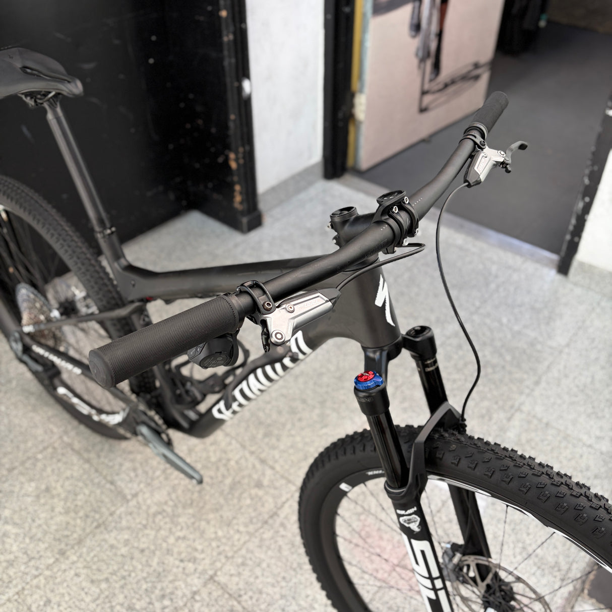 Specialized Epic World Cup Expert Carbon Mountain Bike