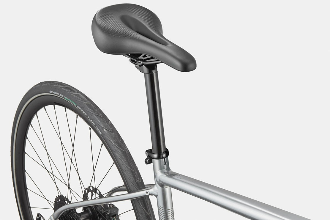 2023 Cannondale Quick 3 Shimano Cues 9 Speed Hybrid Disc Bike