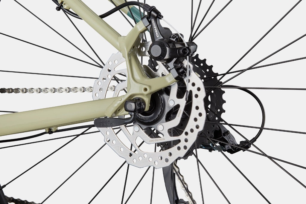 Cannondale Trail 8 Front Suspension Mountain Bike