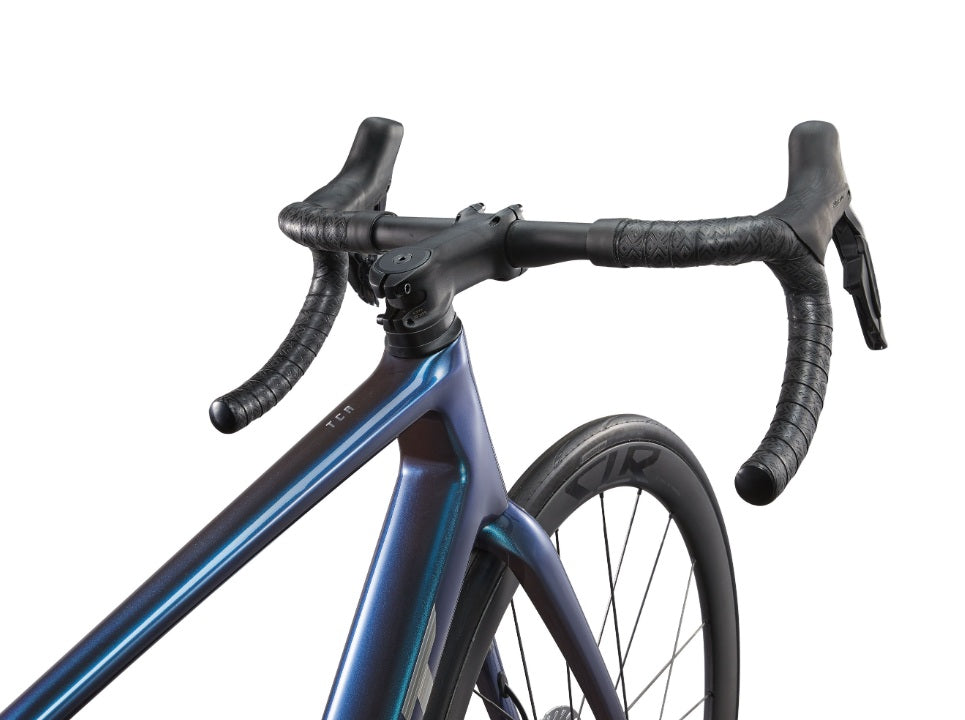 Giant TCR Advanced Pro 0 Ultegra Di2 12 Speed Carbon Road Bike