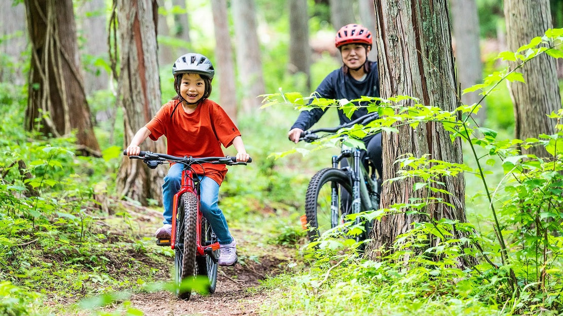 Specialized Riprock 20 8 Speed Kid's Mountain Bike (recommended for height (3'5" 4'4")