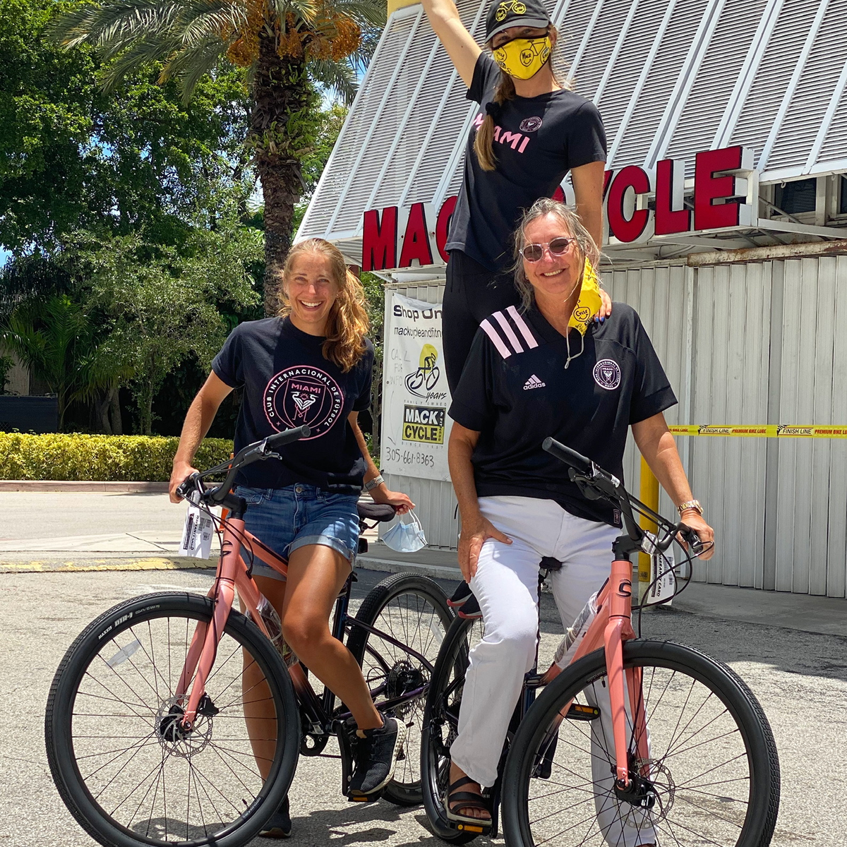 Commuter / Hybrid Bikes – Mack Cycle & Fitness
