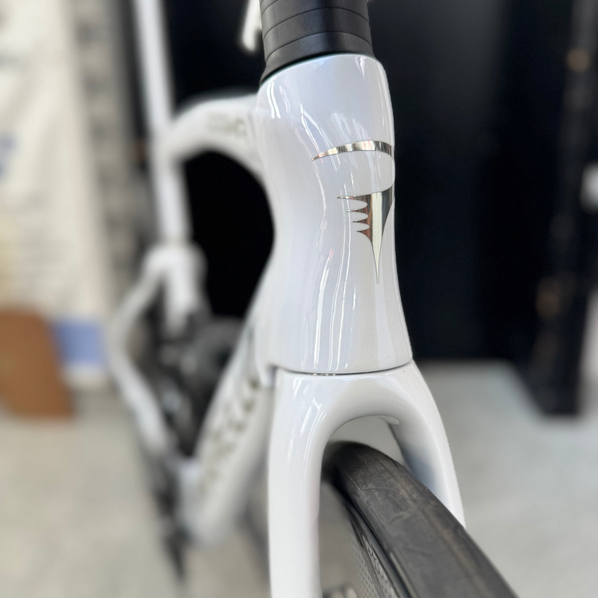 Pinarello Dogma F Dura Ace Di2 Carbon Road Bike with Princeton Wake 6560 - B633 - Crystal White -  54cm