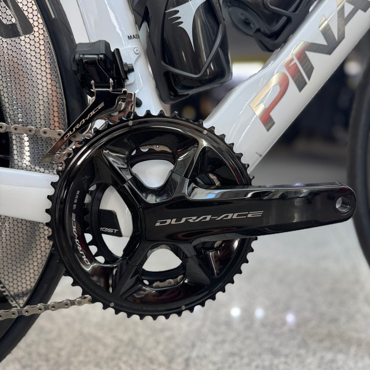 Pinarello Dogma F Dura Ace Di2 Carbon Road Bike with Princeton Wake 6560 - B633 - Crystal White -  54cm