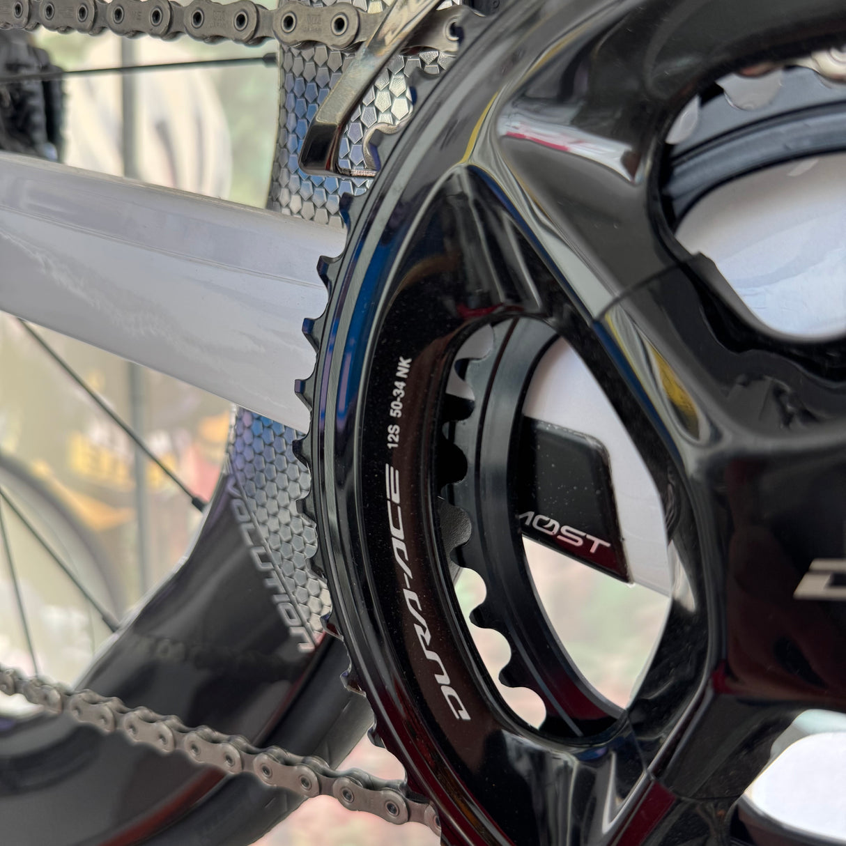 Pinarello Dogma F Dura Ace Di2 Carbon Road Bike with Princeton Wake 6560 - B633 - Crystal White -  54cm