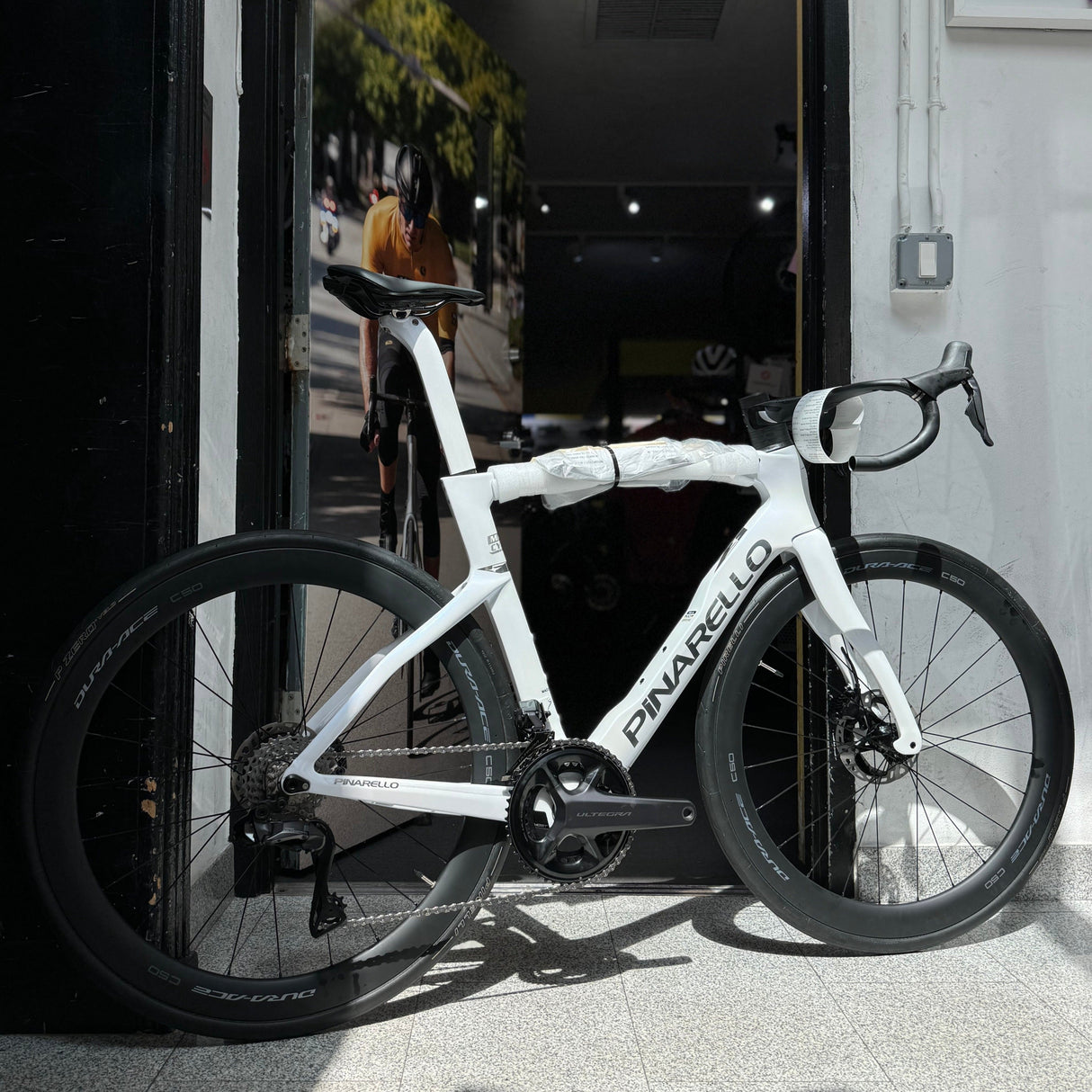 Pinarello Dogma F B633 Dura-Ace Di2 Road Bike Pro Build - 55cm