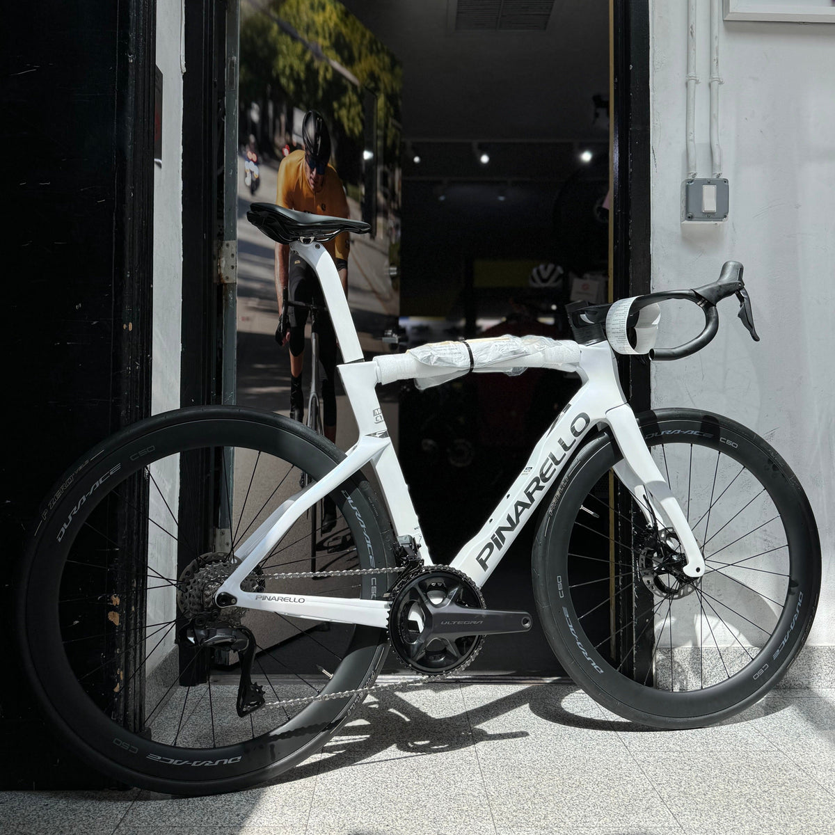 Pinarello Dogma F B633 White Di2 Road Bike Pro Build - 55cm
