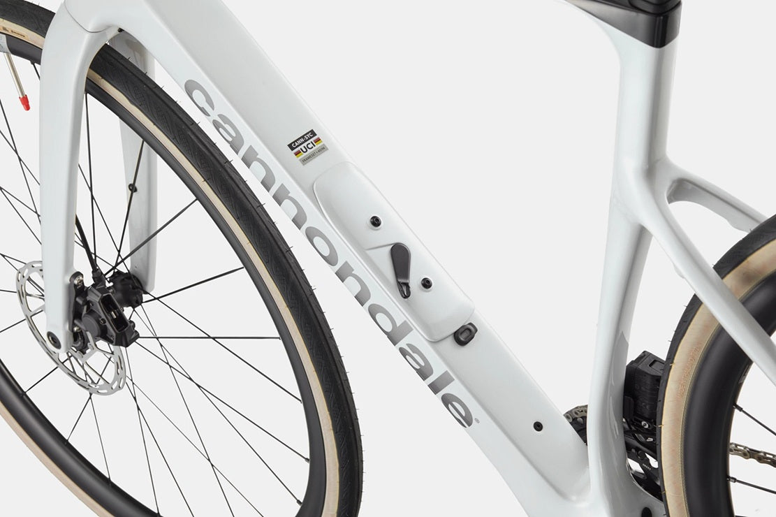 2025 Cannondale Synapse Carbon 3 SmartSense SRAM Rival AXS 12 Speed Disc Road Bike