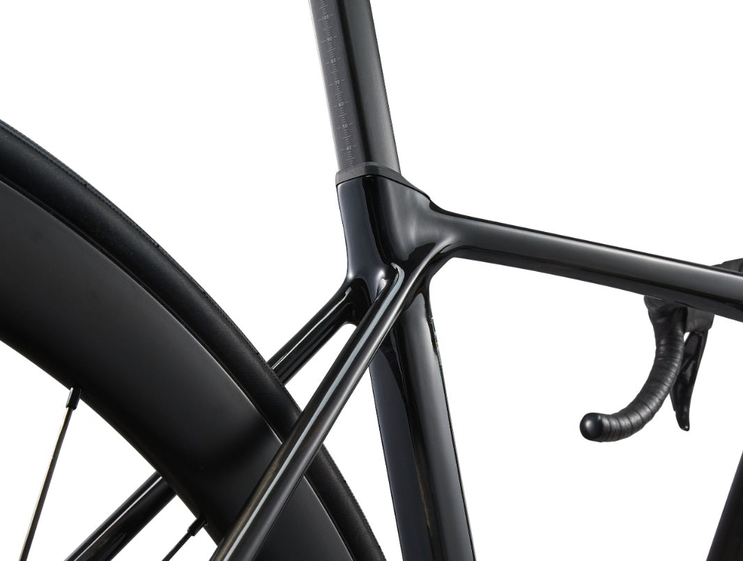 Giant TCR Advanced Pro 1 Shimano 105 Di2 12 Speed Road Bike