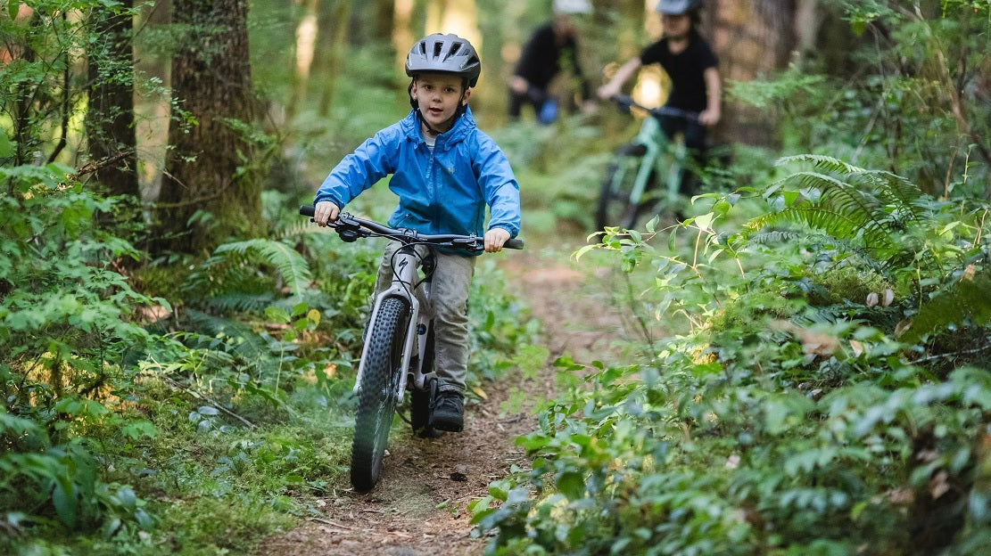 Specialized Riprock 20 8 Speed Kid's Mountain Bike (recommended for height (3'5" 4'4")