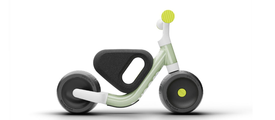Woom Wow Self-balancing Toddler Balancing Bike