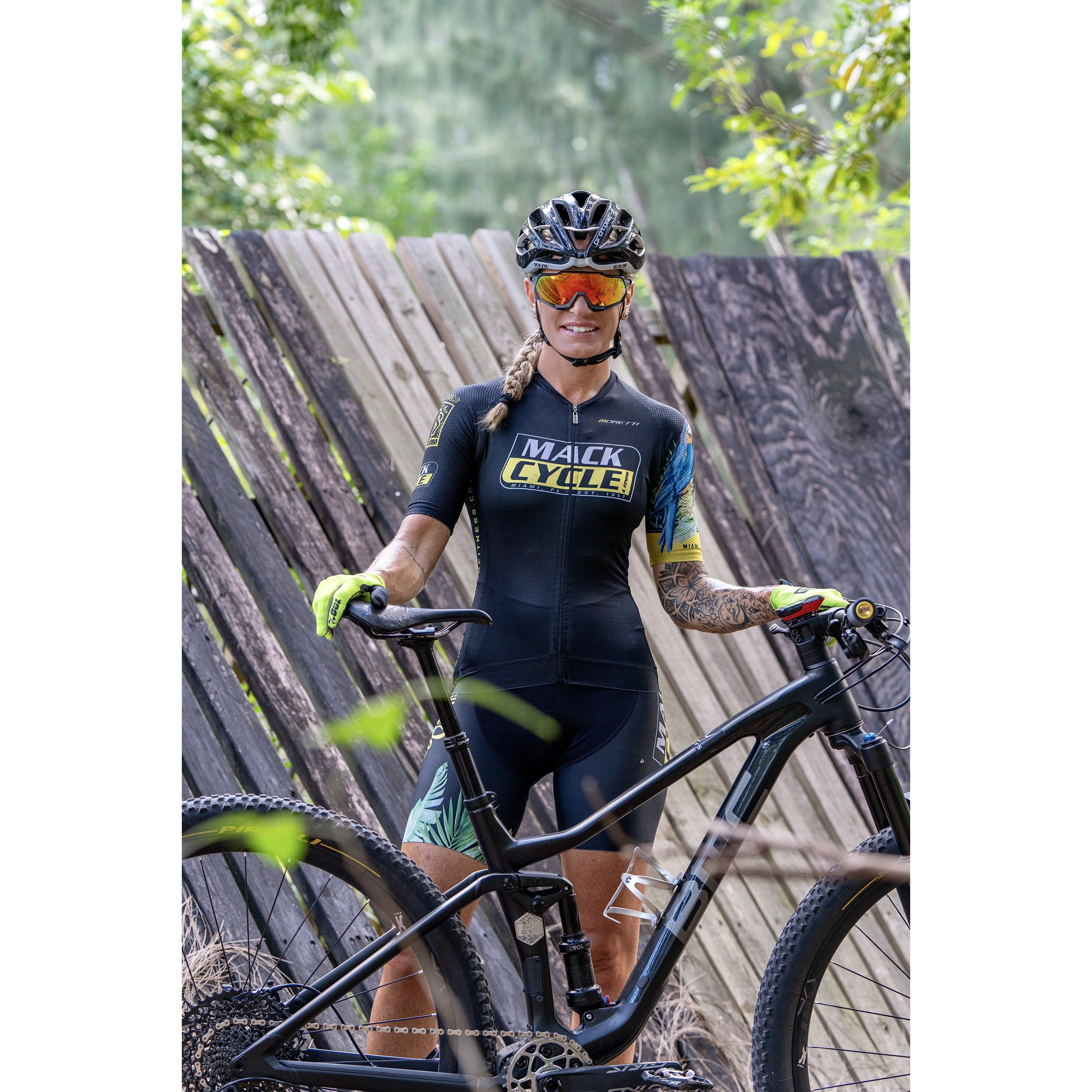 Mack Cycle Women's Parrot Cycling Jersey