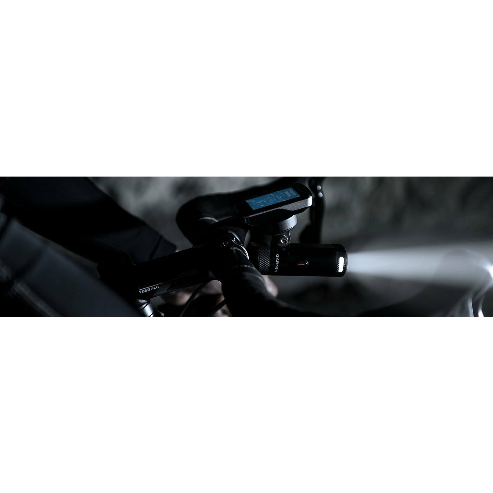Garmin Varia UT800 Smart Headlight (Black) - Performance Bicycle